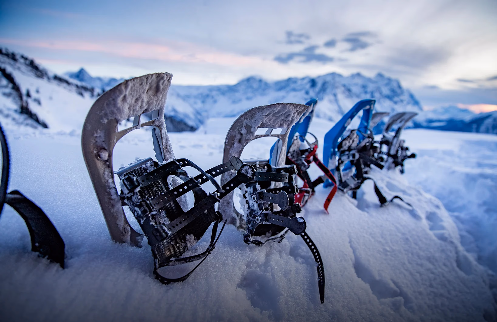 Winter Hiking and Snowshoeing in Hasliberg